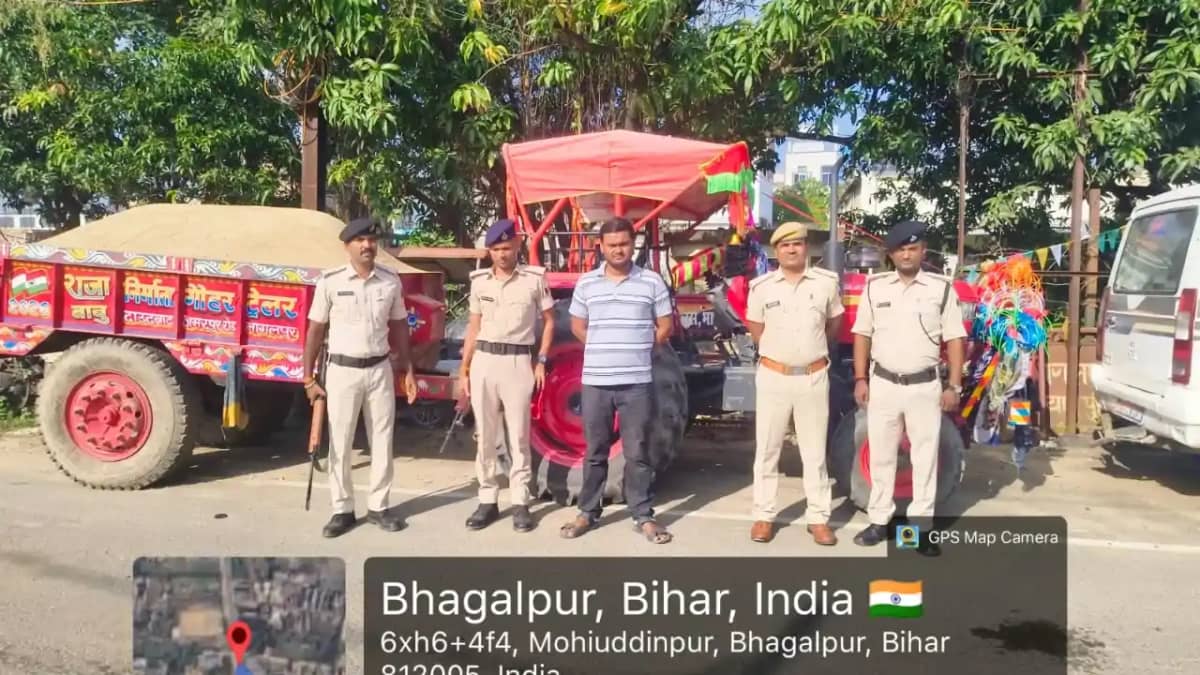 Bihar News : भागलपुर में अवैध खनन को लेकर बड़ी कार्रवाई, गिट Bihar News : भागलपुर में अवैध खनन को लेकर बड़ी कार्रवाई, गिट