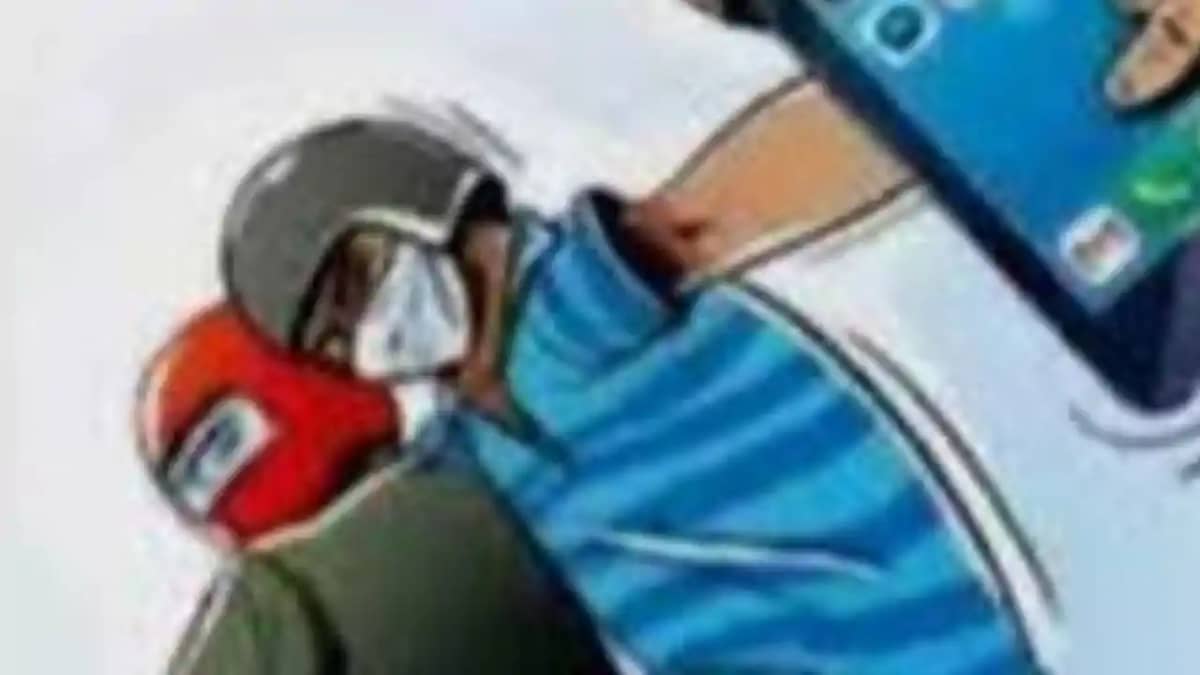 Muzaffarpur Two Schoolgirls Attacked Muzaffarpur Two Schoolgirls Attacked