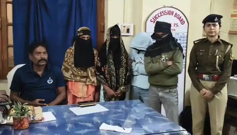 जमालपुर रेल पुलिस की बड़ी कामयाबी: साहिबगंज से अपहृत 4 नाबाल जमालपुर रेल पुलिस की बड़ी कामयाबी: साहिबगंज से अपहृत 4 नाबाल