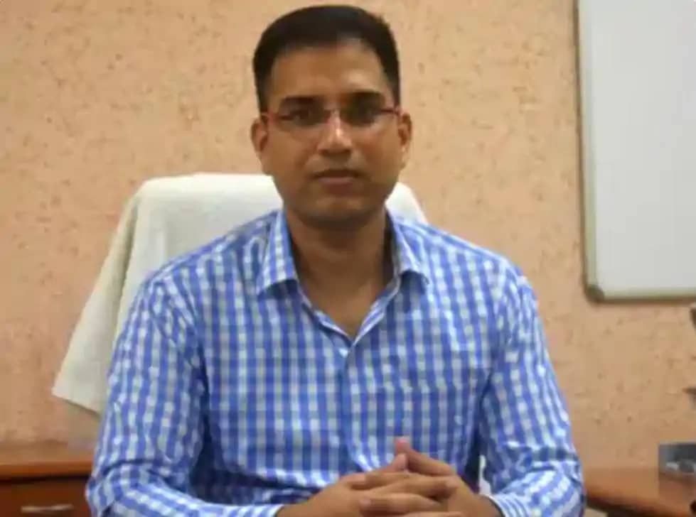 निजी स्कूलों की 'दुकानदारी' बंद! डीएम का बड़ा फैसला, अब किता निजी स्कूलों की 'दुकानदारी' बंद! डीएम का बड़ा फैसला, अब किता