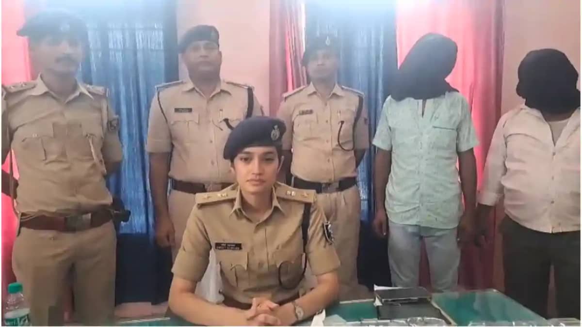 Bihar Crime News : पूर्णिया में 20 लाख रूपये की स्मैक पुलिस Bihar Crime News : पूर्णिया में 20 लाख रूपये की स्मैक पुलिस