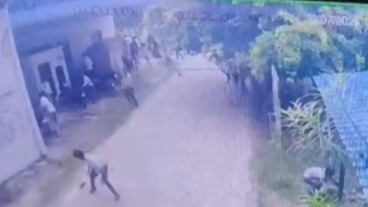 Muzaffarpur Student Clash Turns Violent Polytechnic College Muzaffarpur Student Clash Turns Violent Polytechnic College