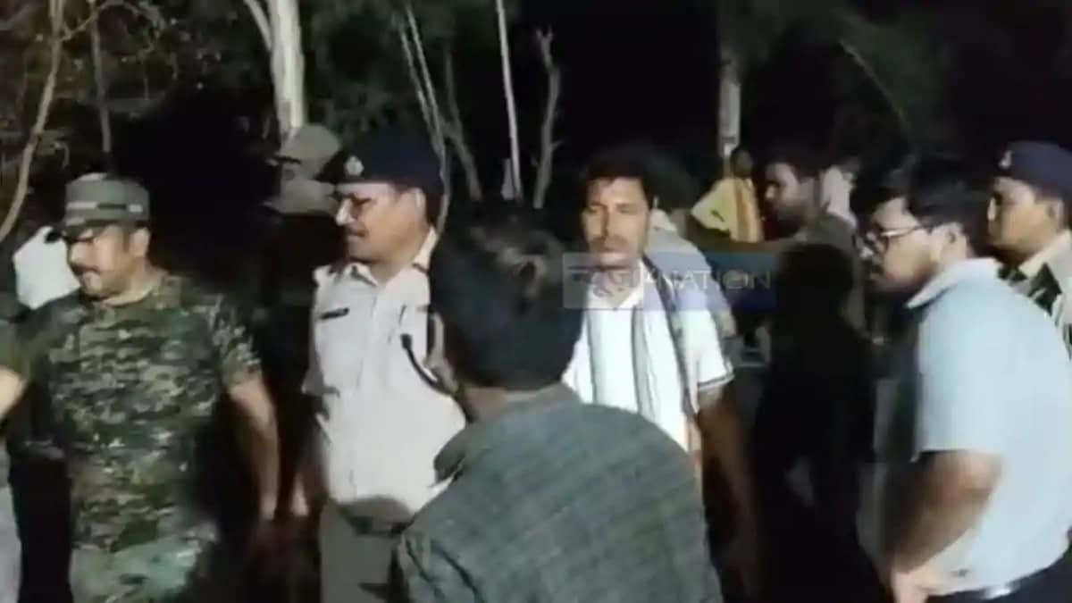 Stone Pelting at Jitan Ram Manjhi Event in Gaya Minors Detai Stone Pelting at Jitan Ram Manjhi Event in Gaya Minors Detai