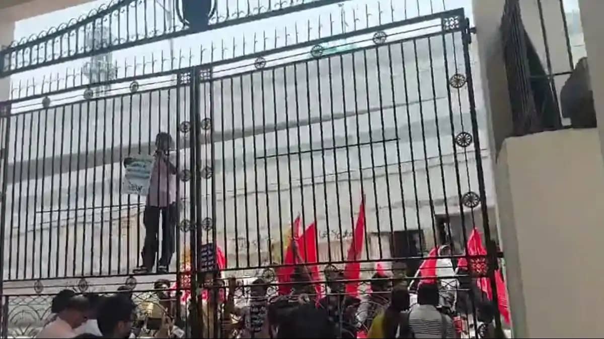 Patna University Students protest Patna University Students protest