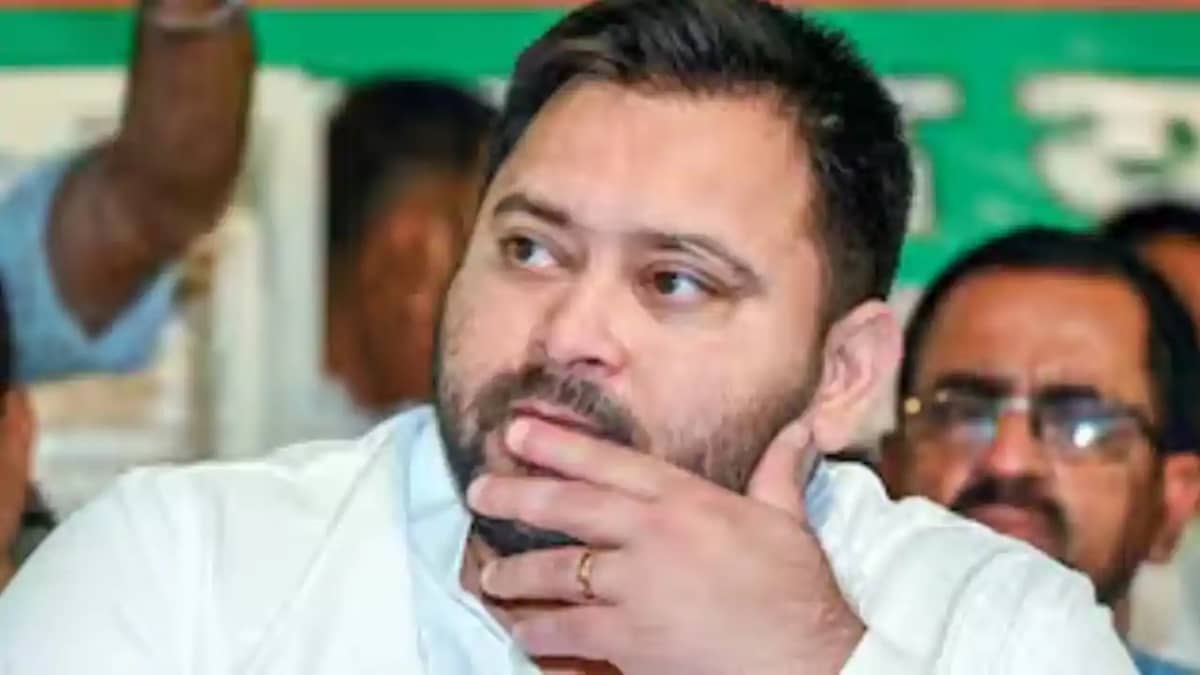 तेजस्वी यादव तेजस्वी यादव