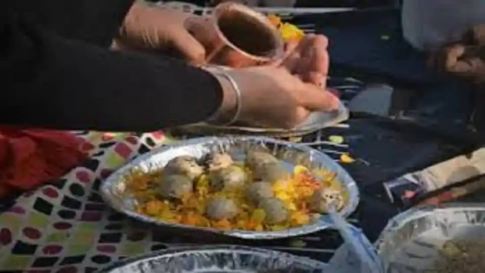 Pitru Paksha: 198 लावारिस शवों का पिंडदान, गया धाम में उमड़ा Pitru Paksha: 198 लावारिस शवों का पिंडदान, गया धाम में उमड़ा