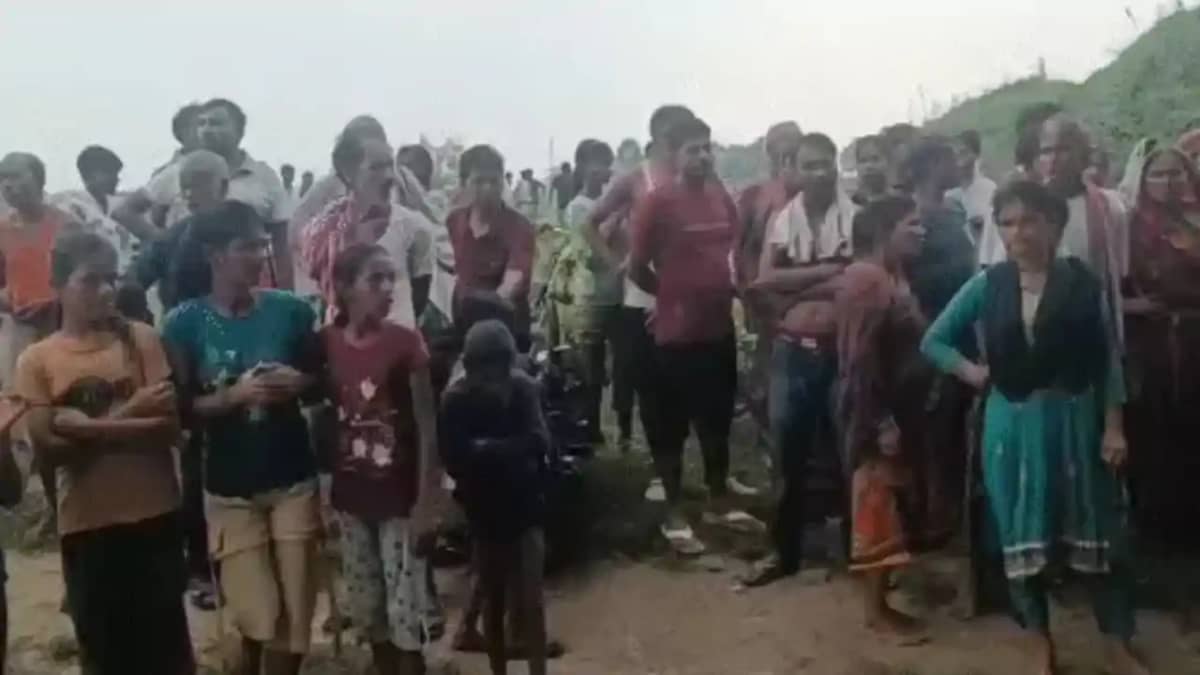4 children drowned in a pond - पोखर में नहाने गए चार बच्चों 4 children drowned in a pond - पोखर में नहाने गए चार बच्चों