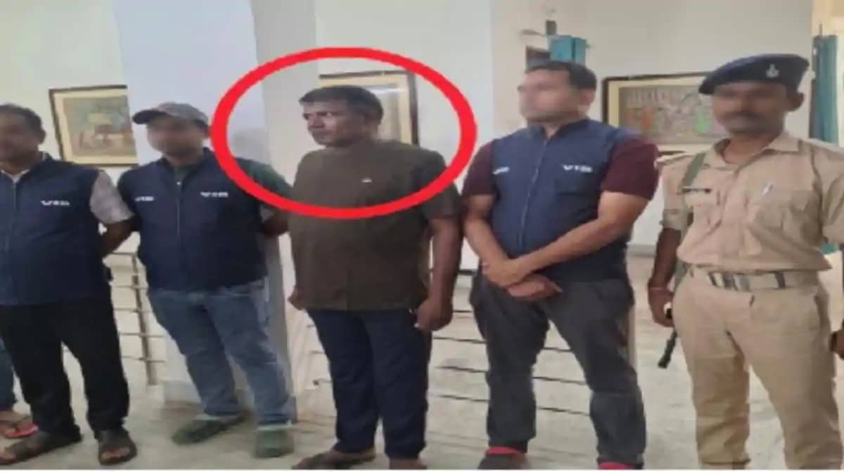 चोरी केस में बेल दिलाने के नाम पर घूस ले रहा था ASI, निगरानी चोरी केस में बेल दिलाने के नाम पर घूस ले रहा था ASI, निगरानी