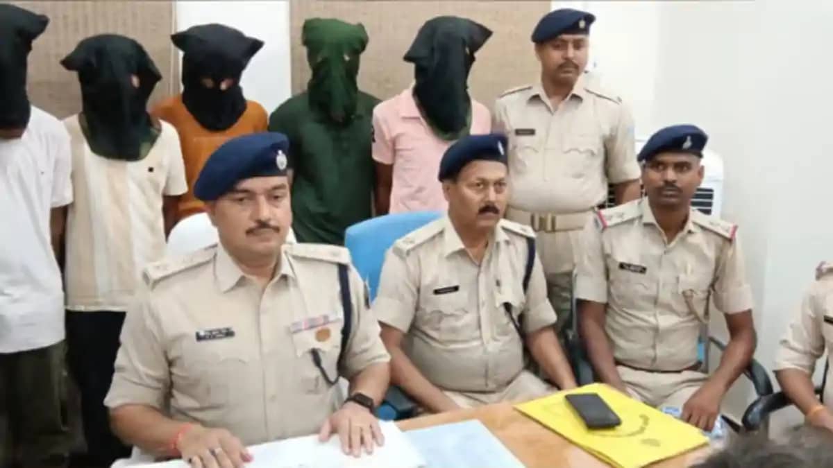 जामताड़ा में साइबर अपराधियों पर बड़ा एक्शन: नारायणपुर और करम जामताड़ा में साइबर अपराधियों पर बड़ा एक्शन: नारायणपुर और करम