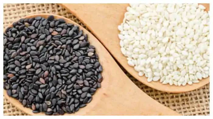 सर्दियों में तिल खाना क्यों होता है फायदेमंद, इन बीमारियों प सर्दियों में तिल खाना क्यों होता है फायदेमंद, इन बीमारियों प