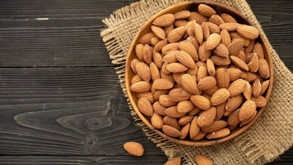 Almonds Almonds