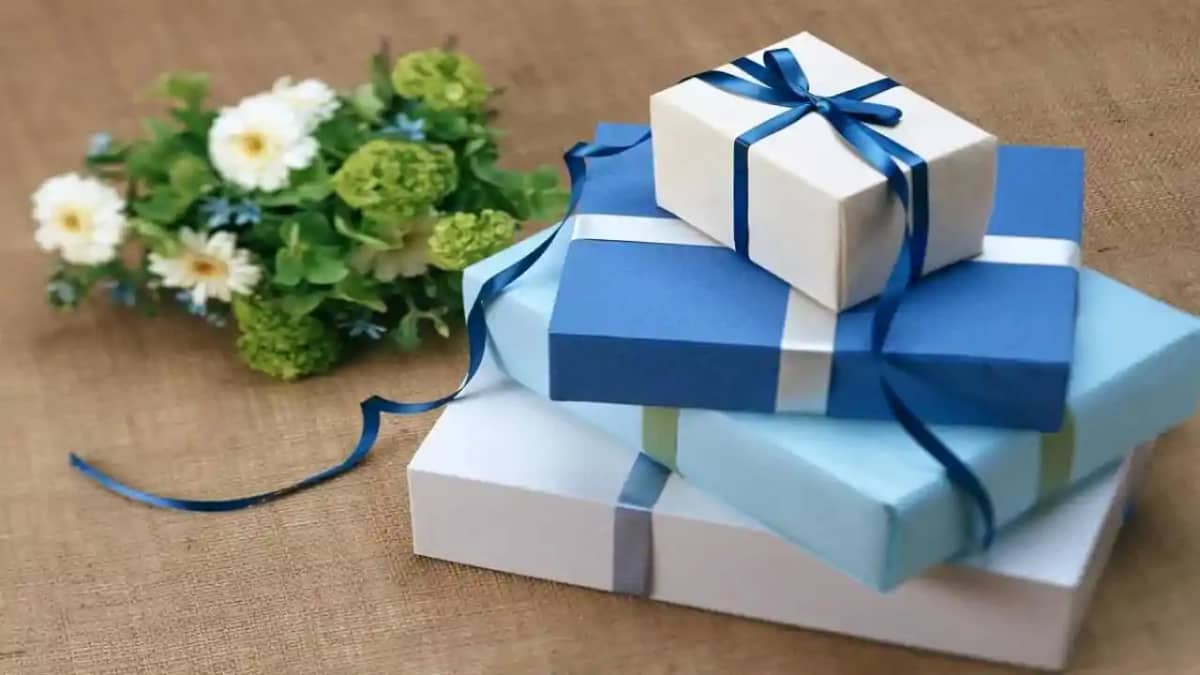 gifts gifts