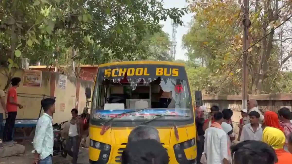 आरा सिविल कोर्ट के पास हाई-वोल्टेज ड्रामा: नशे में धुत बदमाश आरा सिविल कोर्ट के पास हाई-वोल्टेज ड्रामा: नशे में धुत बदमाश
