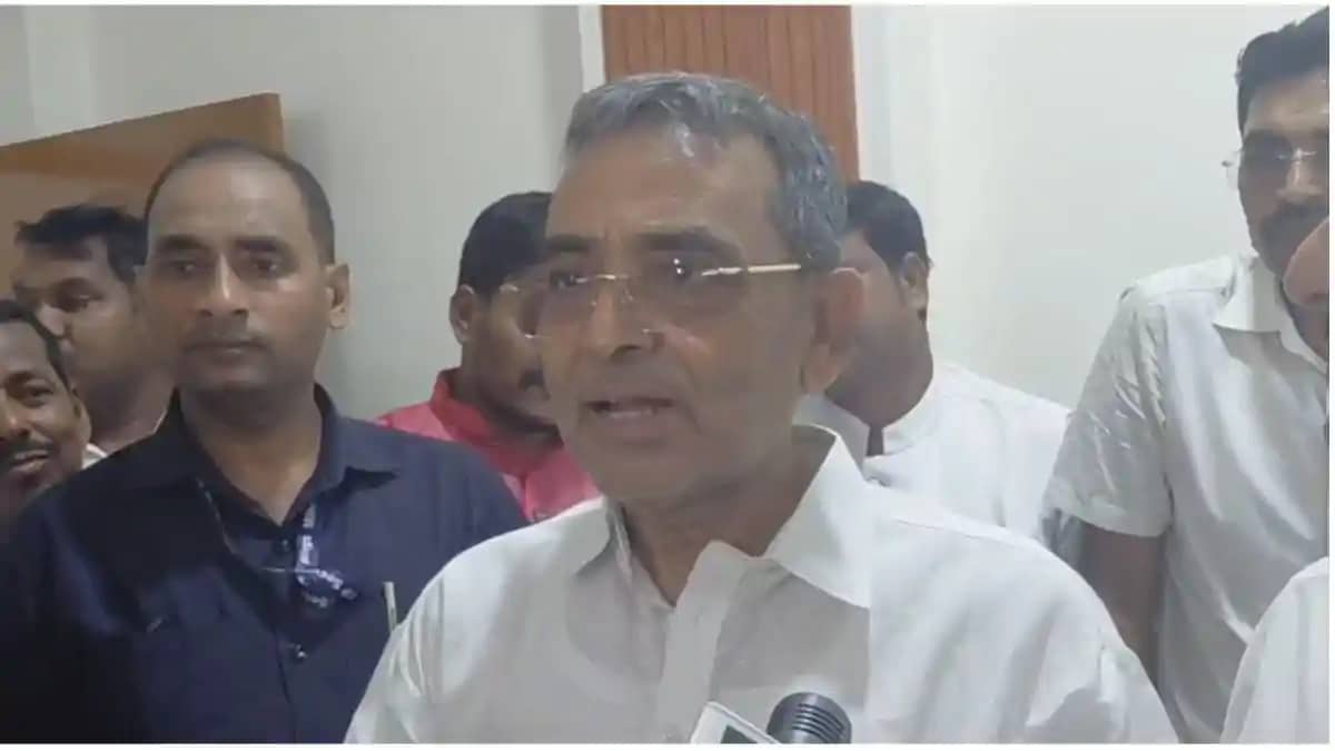 भरत तिवारी एनकाउंटर पर बोले उपेंद्र कुशवाहा : 'सरकार पर भरोस भरत तिवारी एनकाउंटर पर बोले उपेंद्र कुशवाहा : 'सरकार पर भरोस