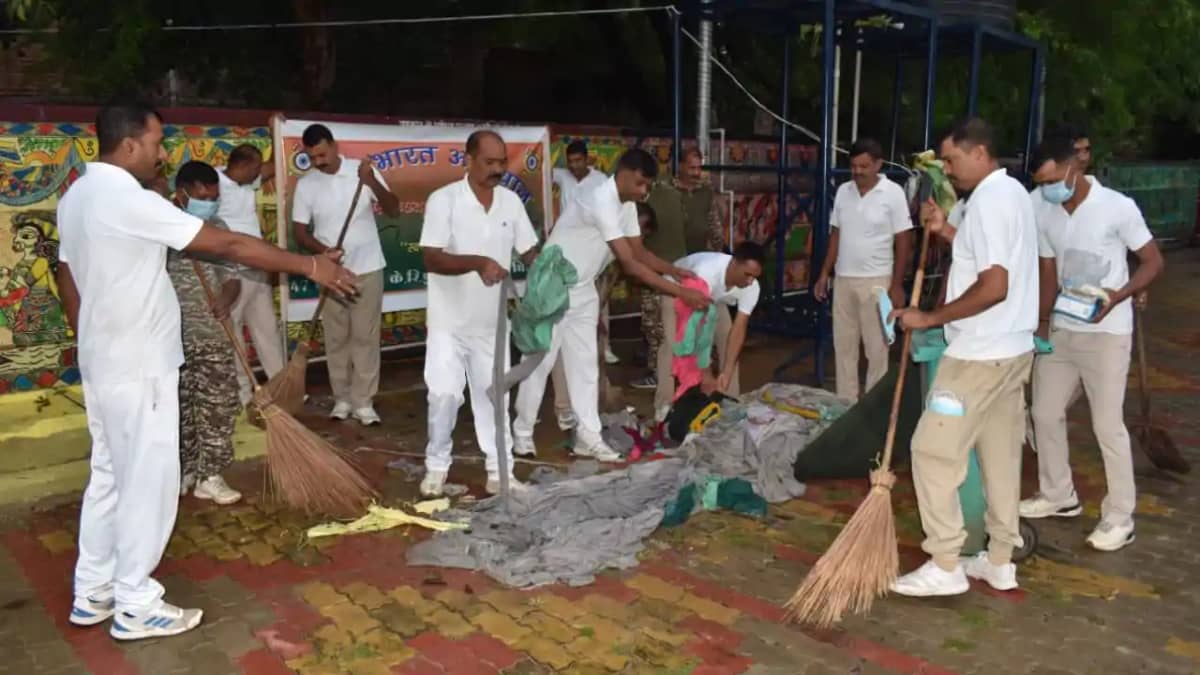CRPF Launches Cleanliness Drive CRPF Launches Cleanliness Drive