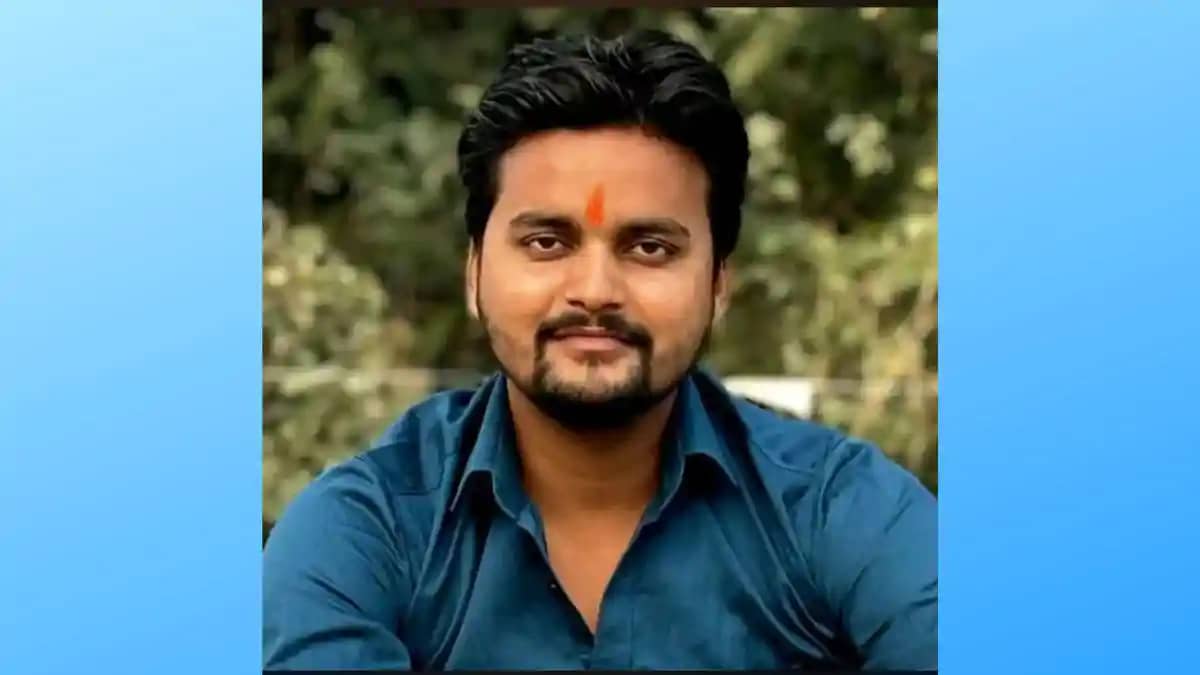 छपरा में संगीत शिक्षक शेखर सुमन रेवा पुल से संदिग्ध परिस्थित छपरा में संगीत शिक्षक शेखर सुमन रेवा पुल से संदिग्ध परिस्थित