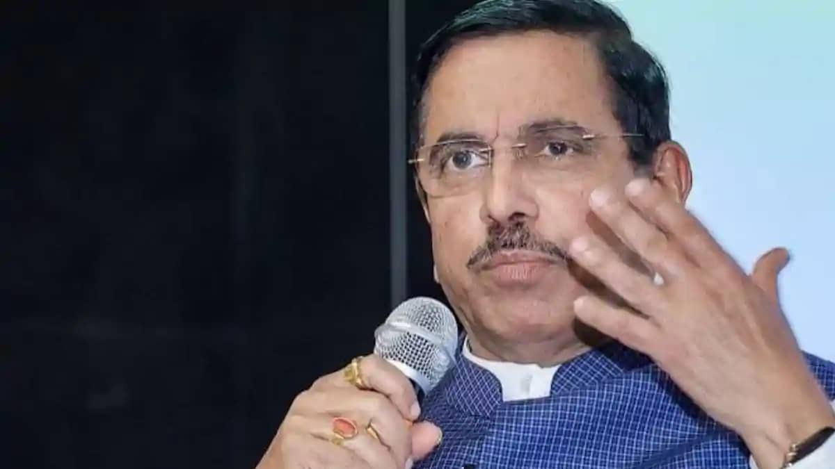 Prahlad Joshi Gets Education Ministry Charge Prahlad Joshi Gets Education Ministry Charge