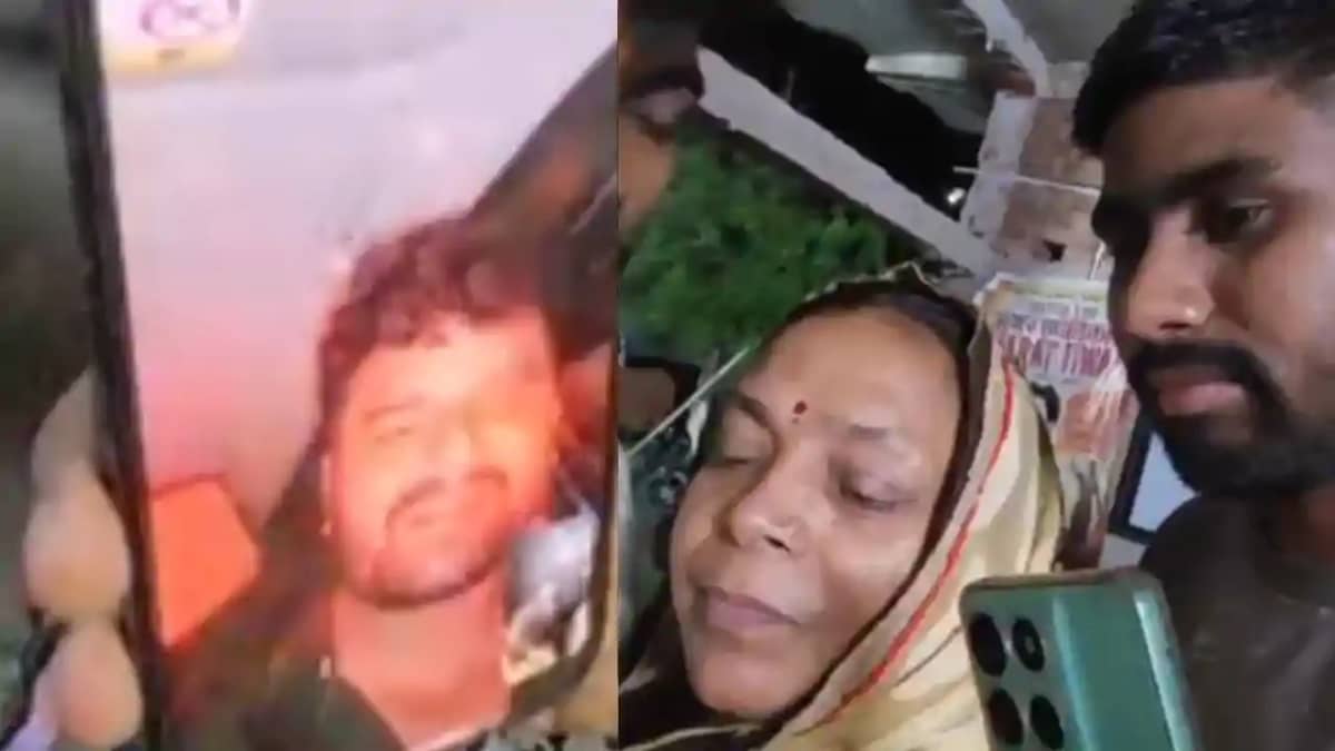 Khesari Lal Yadav, Bharat Tiwari Khesari Lal Yadav, Bharat Tiwari
