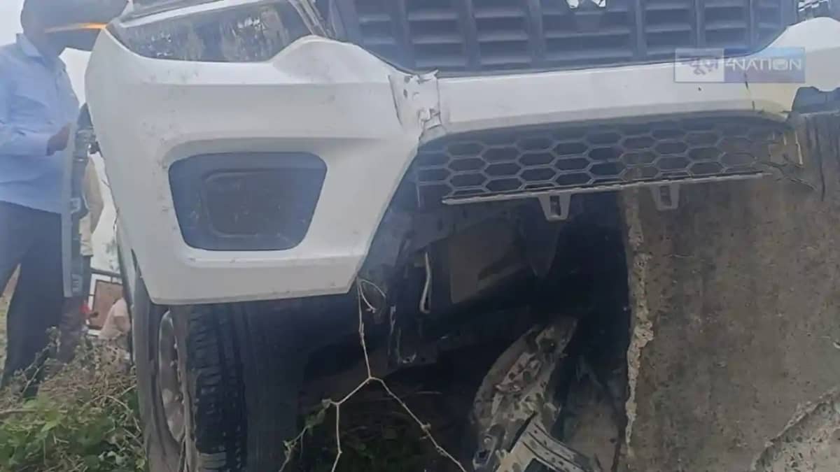 Motihari Civil Surgeon Injured in Crash Condition Critical Motihari Civil Surgeon Injured in Crash Condition Critical