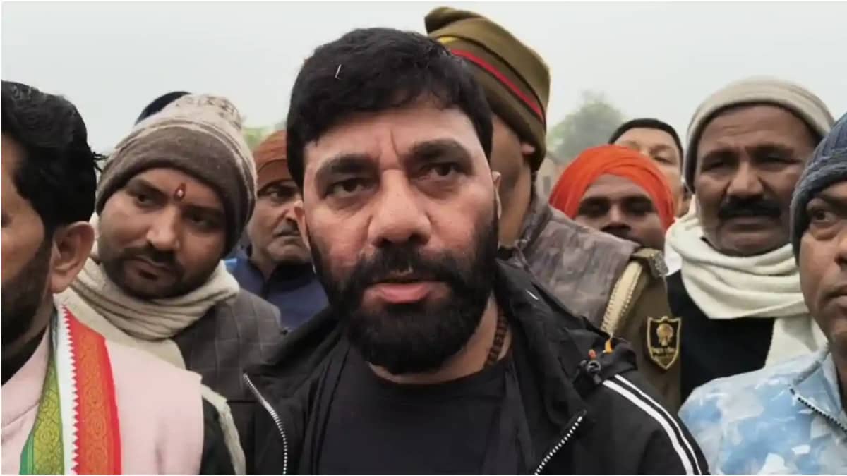 Bihar News : थावे मंदिर चोरी कांड: विधायक पप्पू पांडे का बड़ा Bihar News : थावे मंदिर चोरी कांड: विधायक पप्पू पांडे का बड़ा