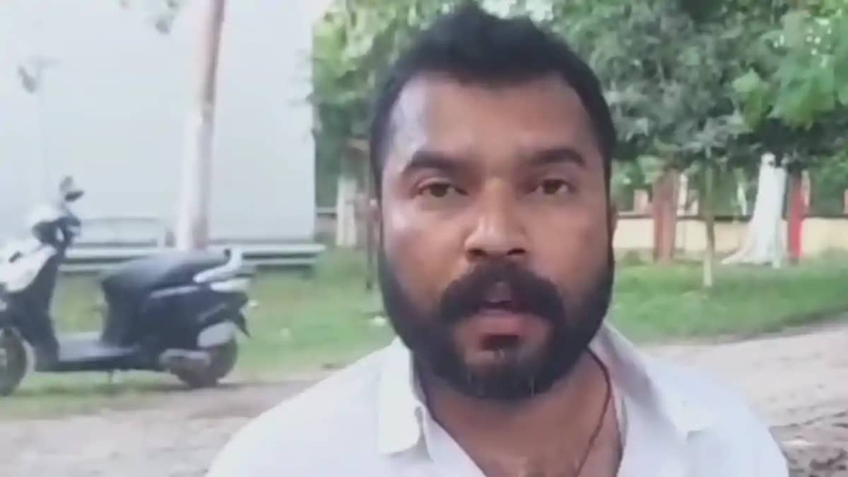 Bihar News : सीमांचल में SIR के लिए फर्जी तरीके से बनाये जा Bihar News : सीमांचल में SIR के लिए फर्जी तरीके से बनाये जा
