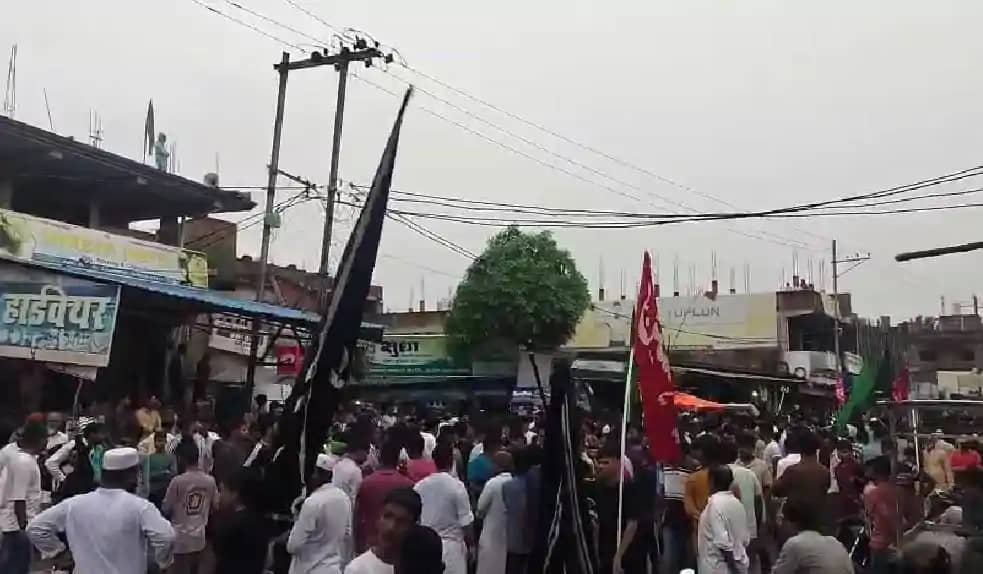 Bihar news - मोहर्रम जुलूस में हुआ बड़ा हादसा, हाईवोल्टेज ता Bihar news - मोहर्रम जुलूस में हुआ बड़ा हादसा, हाईवोल्टेज ता