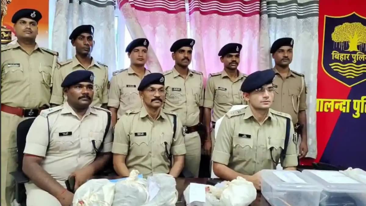 Bihar Crime - बिहार के इस जिले में किराए के घर में मिनी गन Bihar Crime - बिहार के इस जिले में किराए के घर में मिनी गन