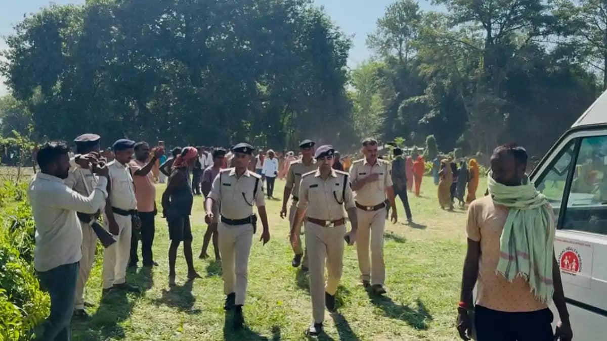 सात दिनों से लापता अधेड़ की जलकुंभी से बरामद हुई लाश, परिजनो सात दिनों से लापता अधेड़ की जलकुंभी से बरामद हुई लाश, परिजनो