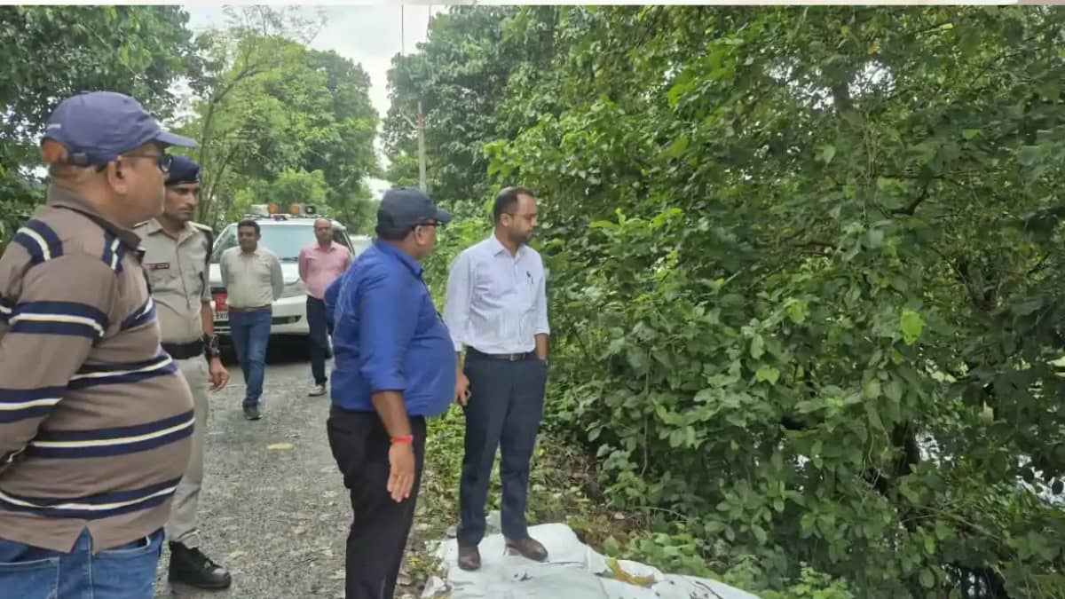 Bihar Flood: गंडक के बढ़ते जलस्तर से सारण में अलर्ट, 6 घंटे Bihar Flood: गंडक के बढ़ते जलस्तर से सारण में अलर्ट, 6 घंटे