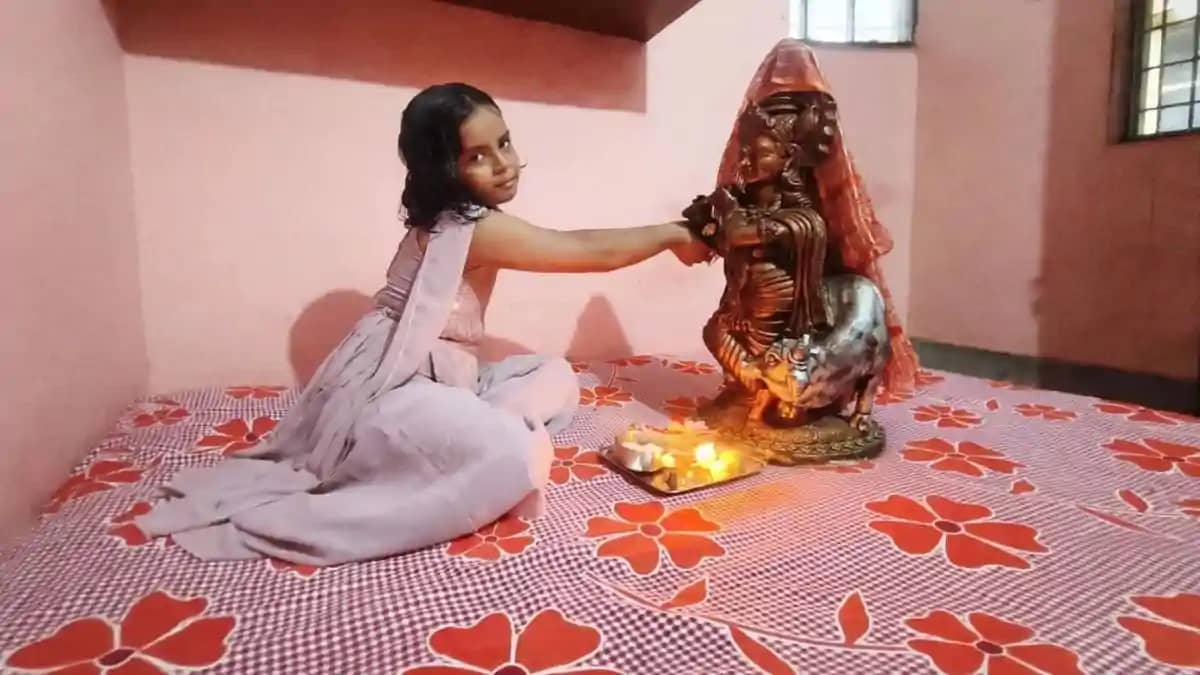 भागलपुर में दिखा रक्षाबंधन का अनोखा रूप, मासूम पीहू ने भगवान भागलपुर में दिखा रक्षाबंधन का अनोखा रूप, मासूम पीहू ने भगवान