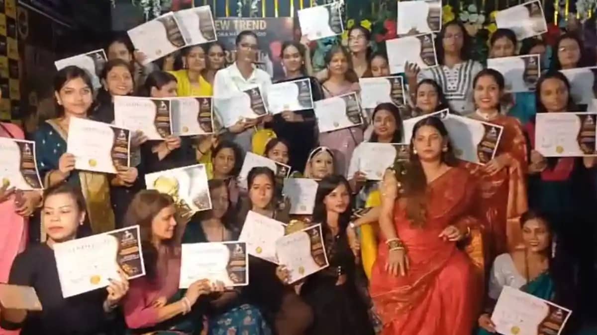 Over 100 artists won hearts at the bridal makeup competition Over 100 artists won hearts at the bridal makeup competition