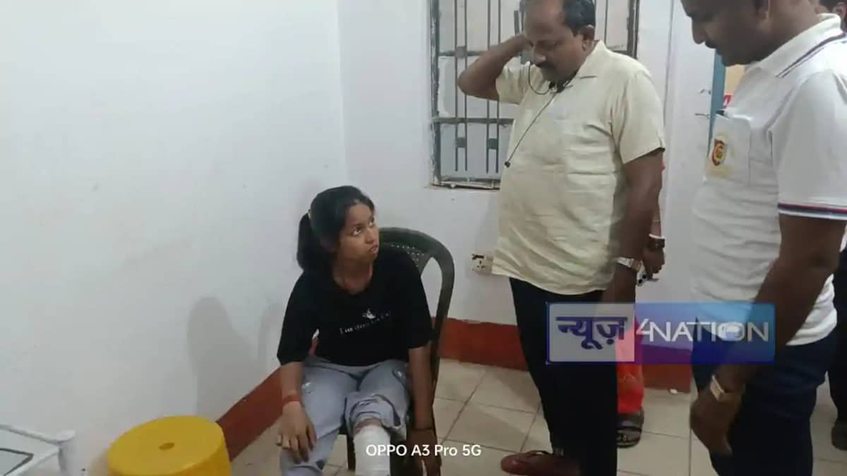 Bihar Banka Girl Accident: बांका में साइकिल सवार छात्रा को म Bihar Banka Girl Accident: बांका में साइकिल सवार छात्रा को म