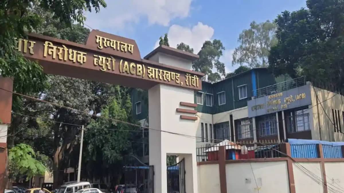 Crime News:करोड़ों की सरकारी जमीन की बंदरबांट का सनसनीखेज खु Crime News:करोड़ों की सरकारी जमीन की बंदरबांट का सनसनीखेज खु