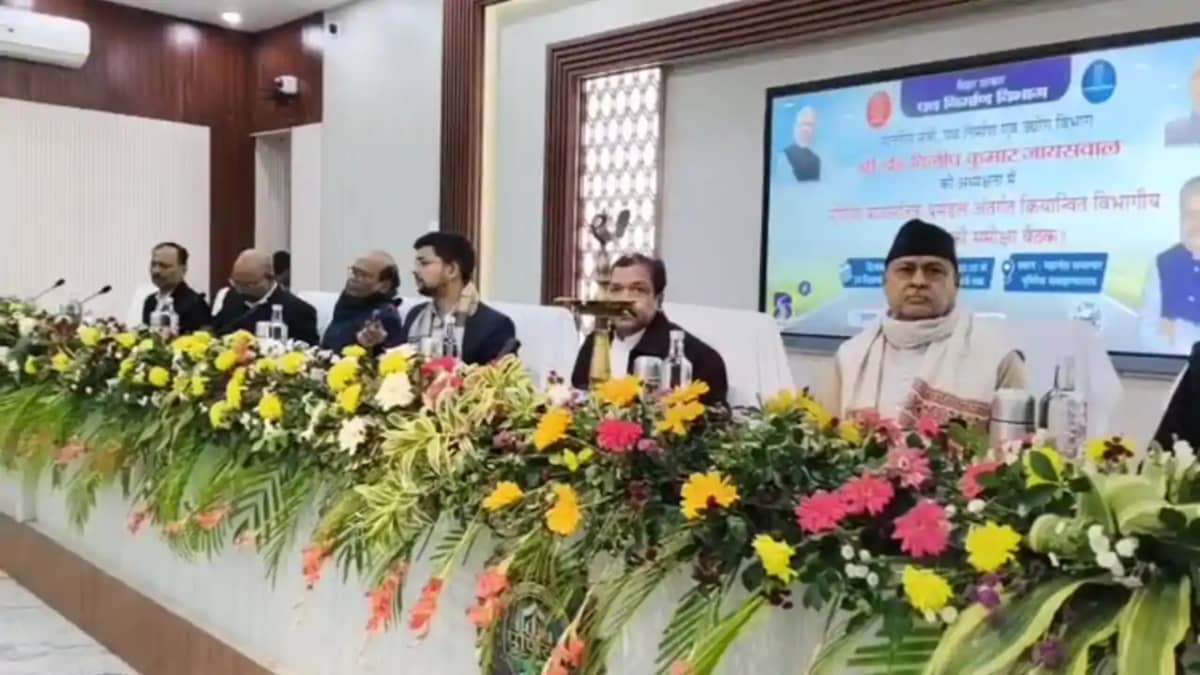 Bihar News : पूर्णिया में मंत्री दिलीप जायसवाल ने की पथ निर् Bihar News : पूर्णिया में मंत्री दिलीप जायसवाल ने की पथ निर्