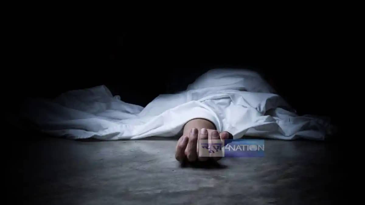 झारखण्ड के गुमला में दर्दनाक हादसा, युवक ने पहले काटा अपना ग झारखण्ड के गुमला में दर्दनाक हादसा, युवक ने पहले काटा अपना ग