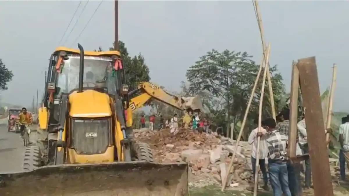 Bihar News: महानंदा की जमीन पर कब्जे का खेल खत्म, प्रशासन के Bihar News: महानंदा की जमीन पर कब्जे का खेल खत्म, प्रशासन के