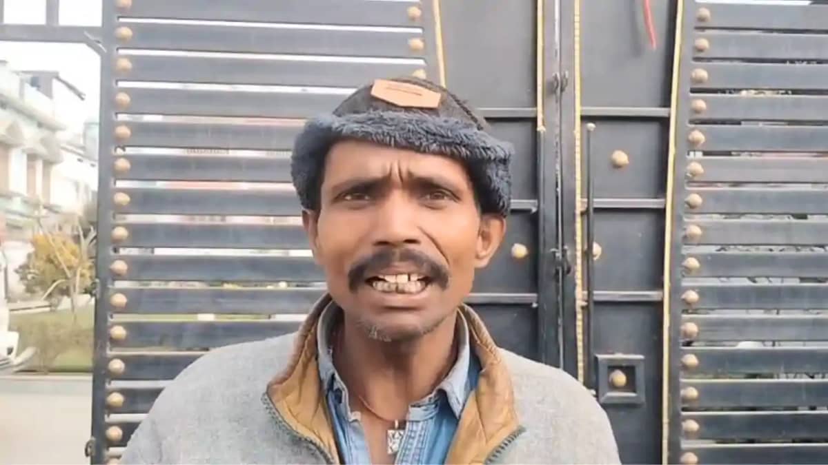 Bihar News : सीतामढ़ी में सड़क निर्माण कार्य रुकवाने पर बवाल, Bihar News : सीतामढ़ी में सड़क निर्माण कार्य रुकवाने पर बवाल,