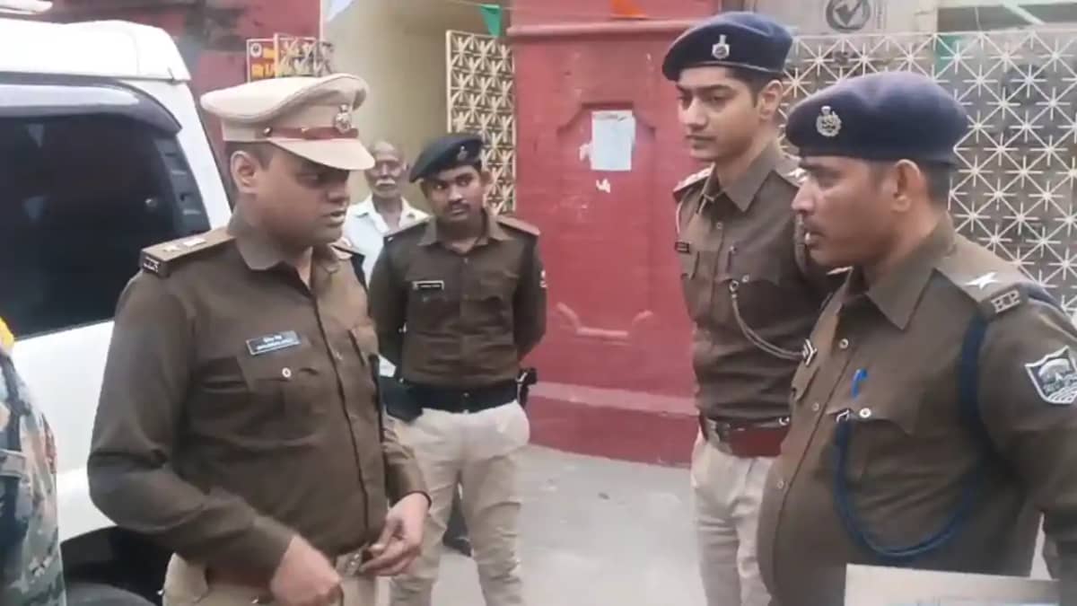 Bihar Crime : भागलपुर में अपराध की योजना बना रहे अपराधी को प Bihar Crime : भागलपुर में अपराध की योजना बना रहे अपराधी को प