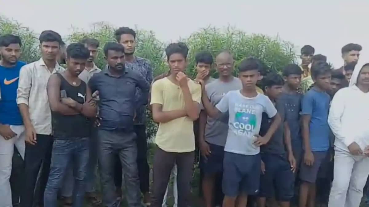 Bihar Road Accident : औरंगाबाद में अज्ञात वाहन की चपेट आने स Bihar Road Accident : औरंगाबाद में अज्ञात वाहन की चपेट आने स