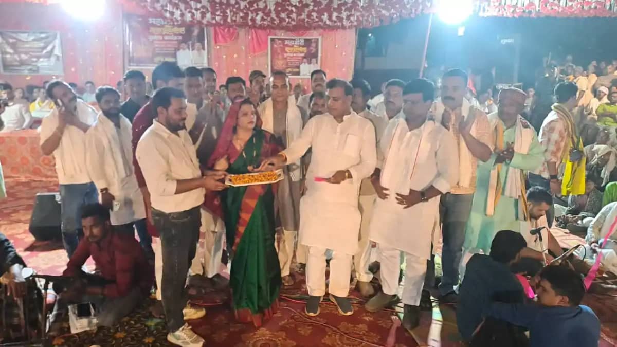 Bihar News : बक्सर के खनिता में महावीरी पूजा महोत्सव की धूम, Bihar News : बक्सर के खनिता में महावीरी पूजा महोत्सव की धूम,