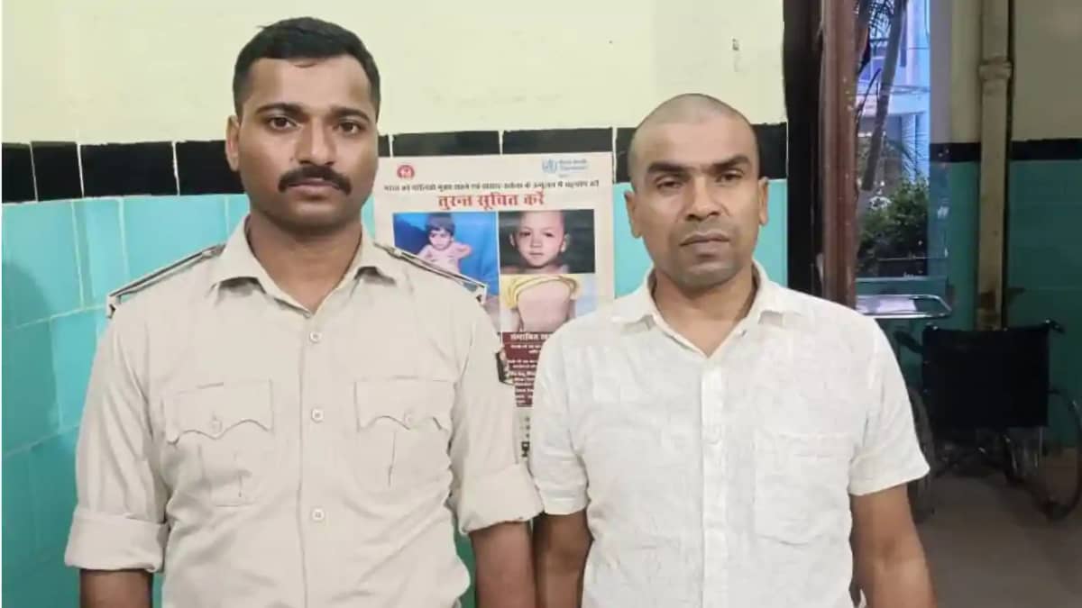 Bihar News : मोतिहारी में जिप सदस्य हत्याकांड का आरोपी कोर्ट Bihar News : मोतिहारी में जिप सदस्य हत्याकांड का आरोपी कोर्ट