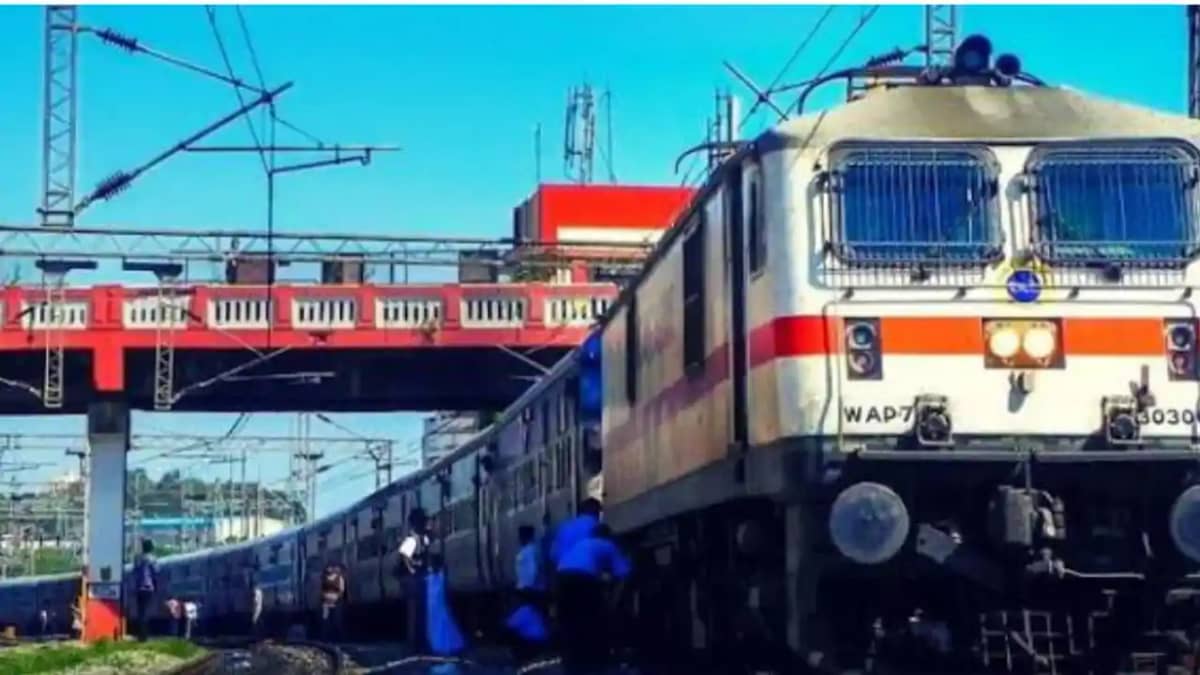 Mokama Rail Bridge Work 32 Trains Cancelled 30 Diverted Mokama Rail Bridge Work 32 Trains Cancelled 30 Diverted
