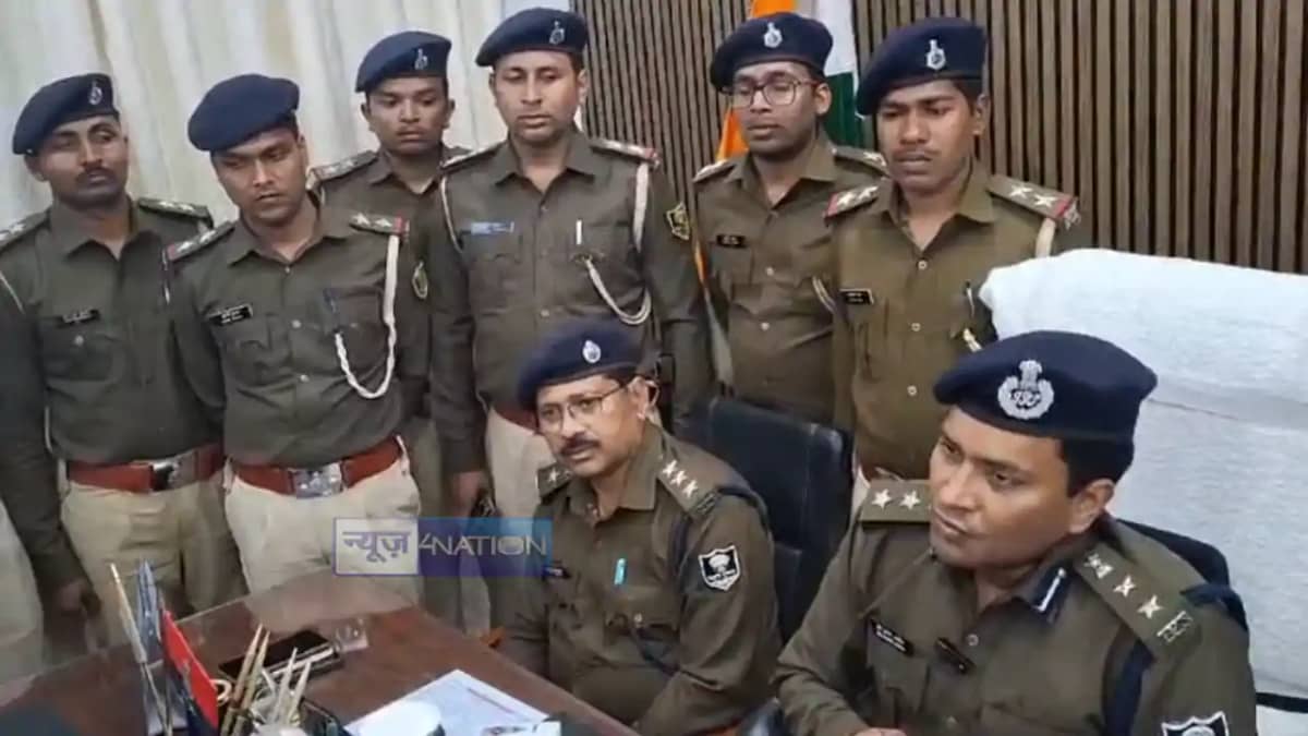 Bihar Crime News : सारण पुलिस ने अंतर जिला लूटेरा गिरोह का क Bihar Crime News : सारण पुलिस ने अंतर जिला लूटेरा गिरोह का क