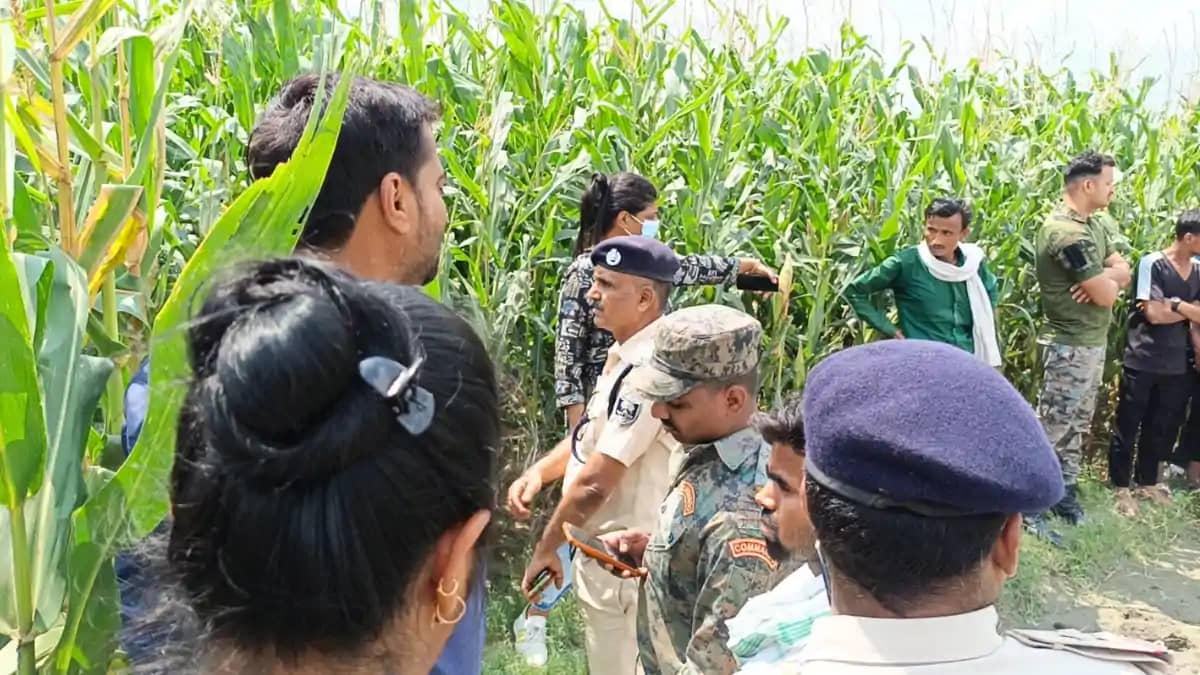 Bihar Crime : मुजफ्फरपुर में चौर में मिला मुर्गी व्यवसायी का Bihar Crime : मुजफ्फरपुर में चौर में मिला मुर्गी व्यवसायी का