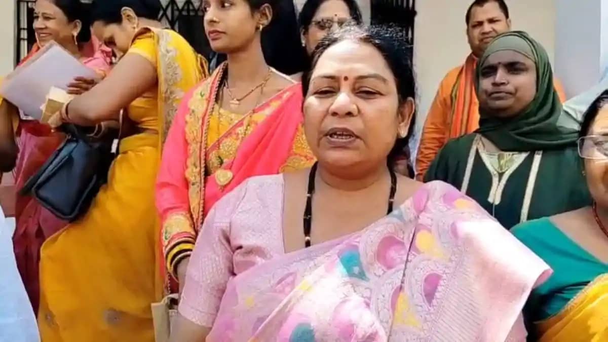 भ्रष्टाचार के आरोपों में घिरी दरभंगा जिला परिषद अध्यक्ष सीता भ्रष्टाचार के आरोपों में घिरी दरभंगा जिला परिषद अध्यक्ष सीता