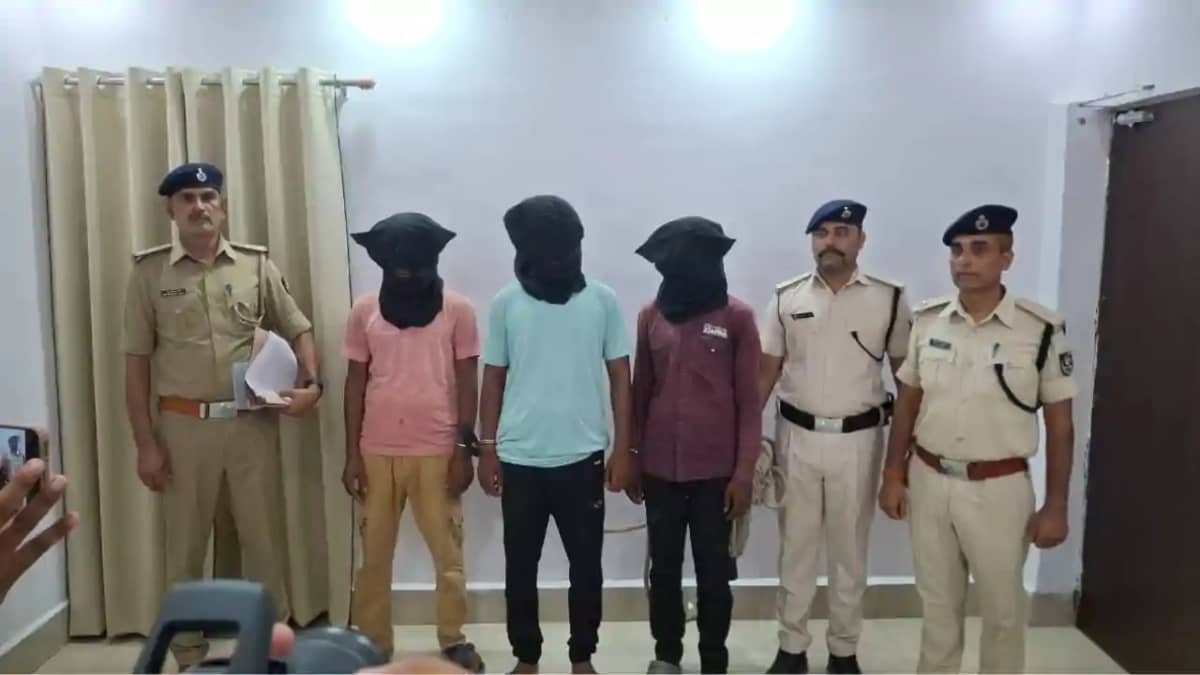 Bihar Crime News : पत्नी के अवैध संबंध में दिव्यांग पति की ग Bihar Crime News : पत्नी के अवैध संबंध में दिव्यांग पति की ग
