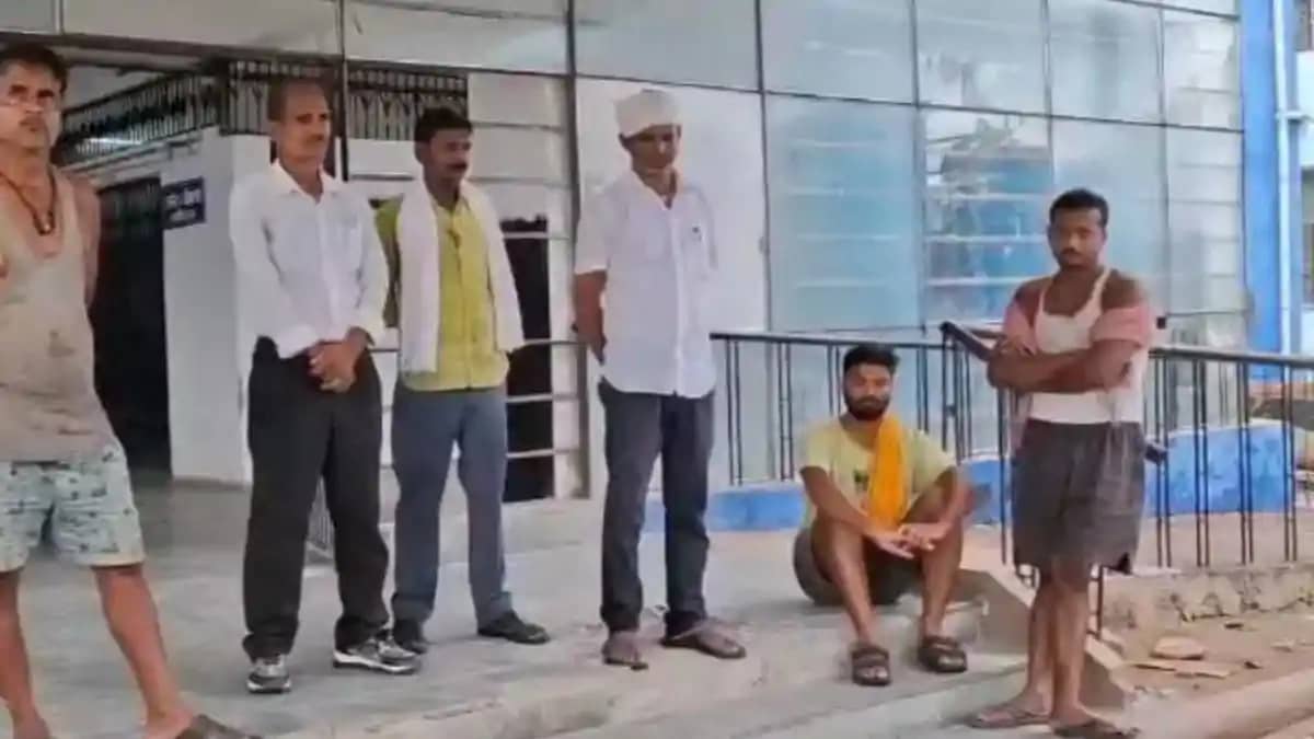 खेत में मोटर चलाने के दौरान करंट लगने से किसान की मौत, गांव खेत में मोटर चलाने के दौरान करंट लगने से किसान की मौत, गांव