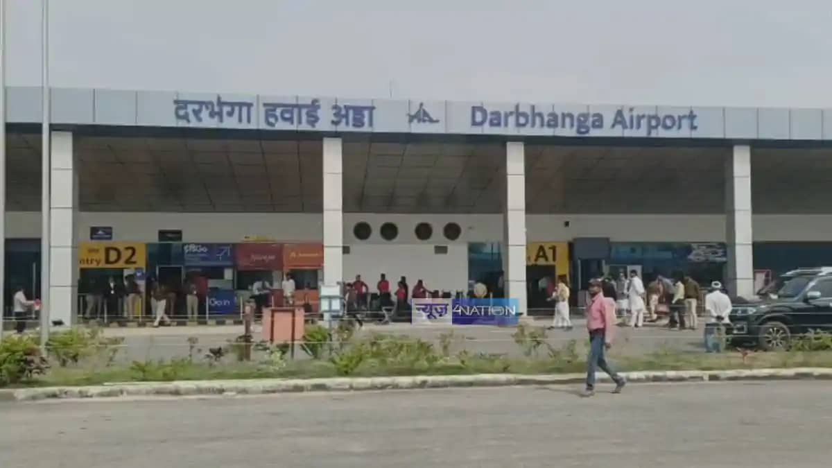 SpiceJet Plane Tire Bursts on Landing at Darbhanga All Safe SpiceJet Plane Tire Bursts on Landing at Darbhanga All Safe