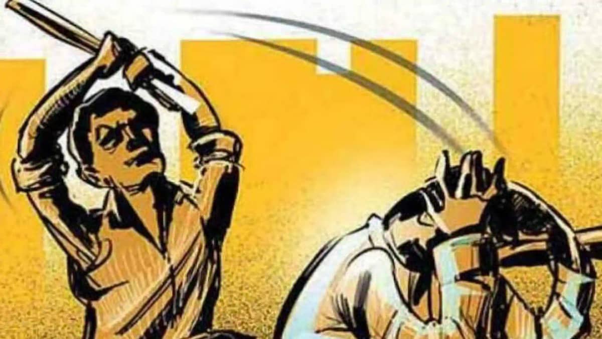 Crime News: दबंगों का कहर, दो किशोरों पर रॉड से हमला, सड़क प Crime News: दबंगों का कहर, दो किशोरों पर रॉड से हमला, सड़क प