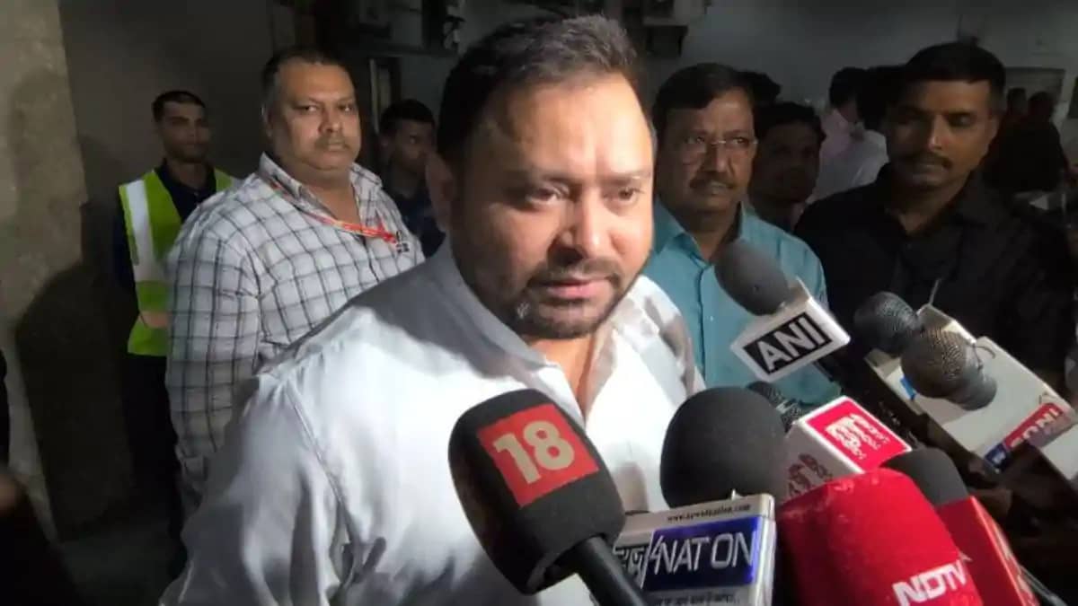 तेजस्वी यादव का एनडीए सरकार पर तीखा हमला: कहा-उपचुनाव के नती तेजस्वी यादव का एनडीए सरकार पर तीखा हमला: कहा-उपचुनाव के नती